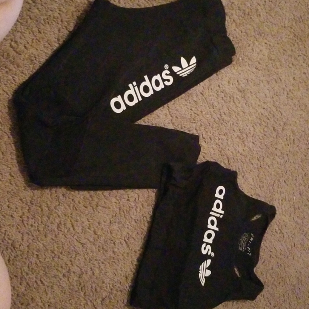 Leggings and sports bra